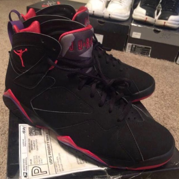 Retro 7 “RAPTORS” - Picture 1 of 3